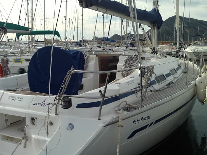 Patapalo sailboat at the nautical school